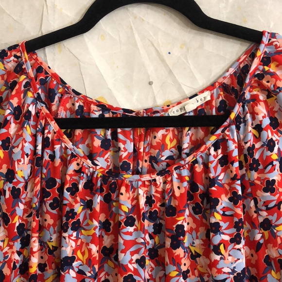 Copper Key Floral Blouse - Picture 5 of 10